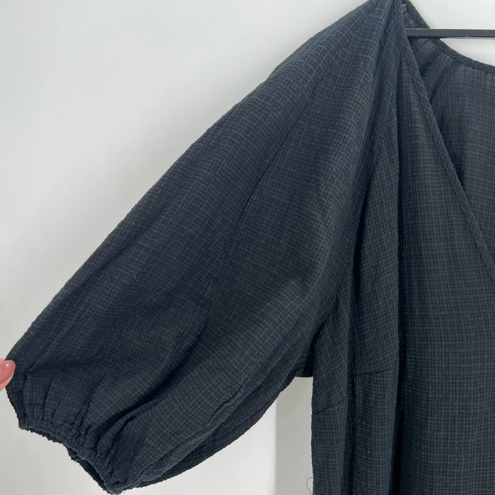 H&M Black Woven V Neck Balloon Sleeve Flared Skirt Mini Dress - Picture 4 of 8